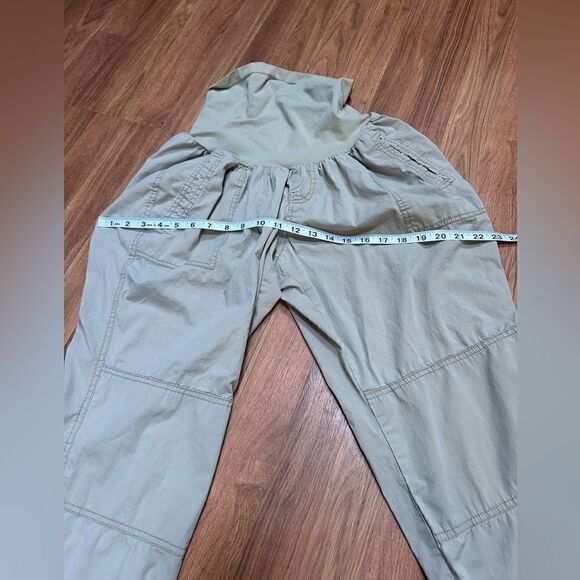 Motherhood Maternity capris pants - tan - size XL - Picture 7 of 7